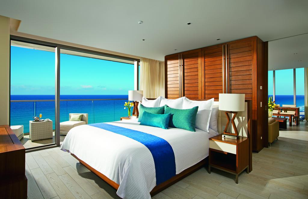 Preferred Club Master Suite Ocean Front